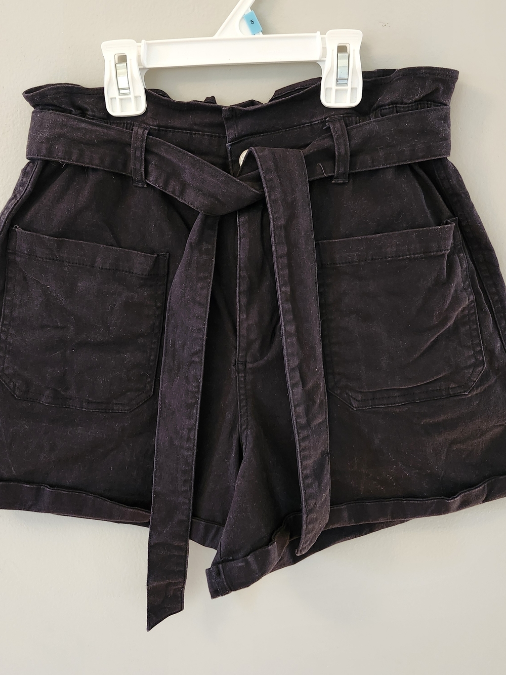 Silver Jeans Black High-Waist Tie-Belt Shorts